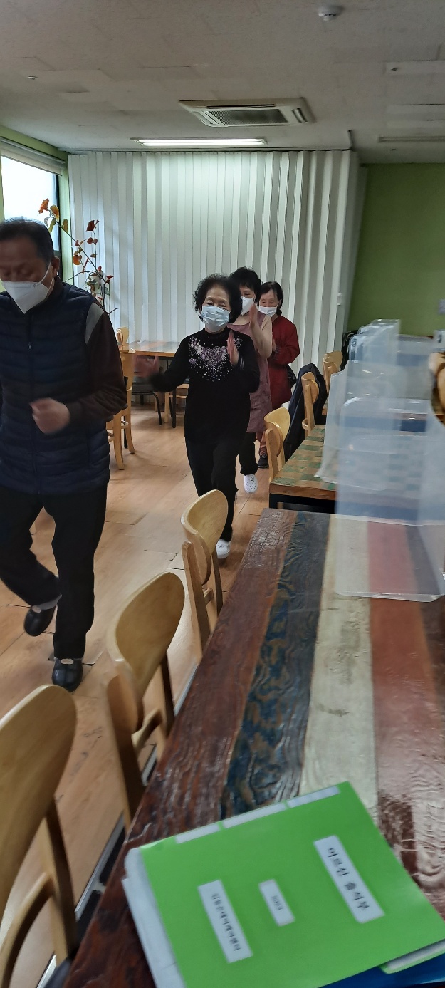 /user/g/gyeyangsilvercenter/editor/2401/115a0f69d47c447a56675528ef81546d_1706193682_2144.jpg 이미지크게보기